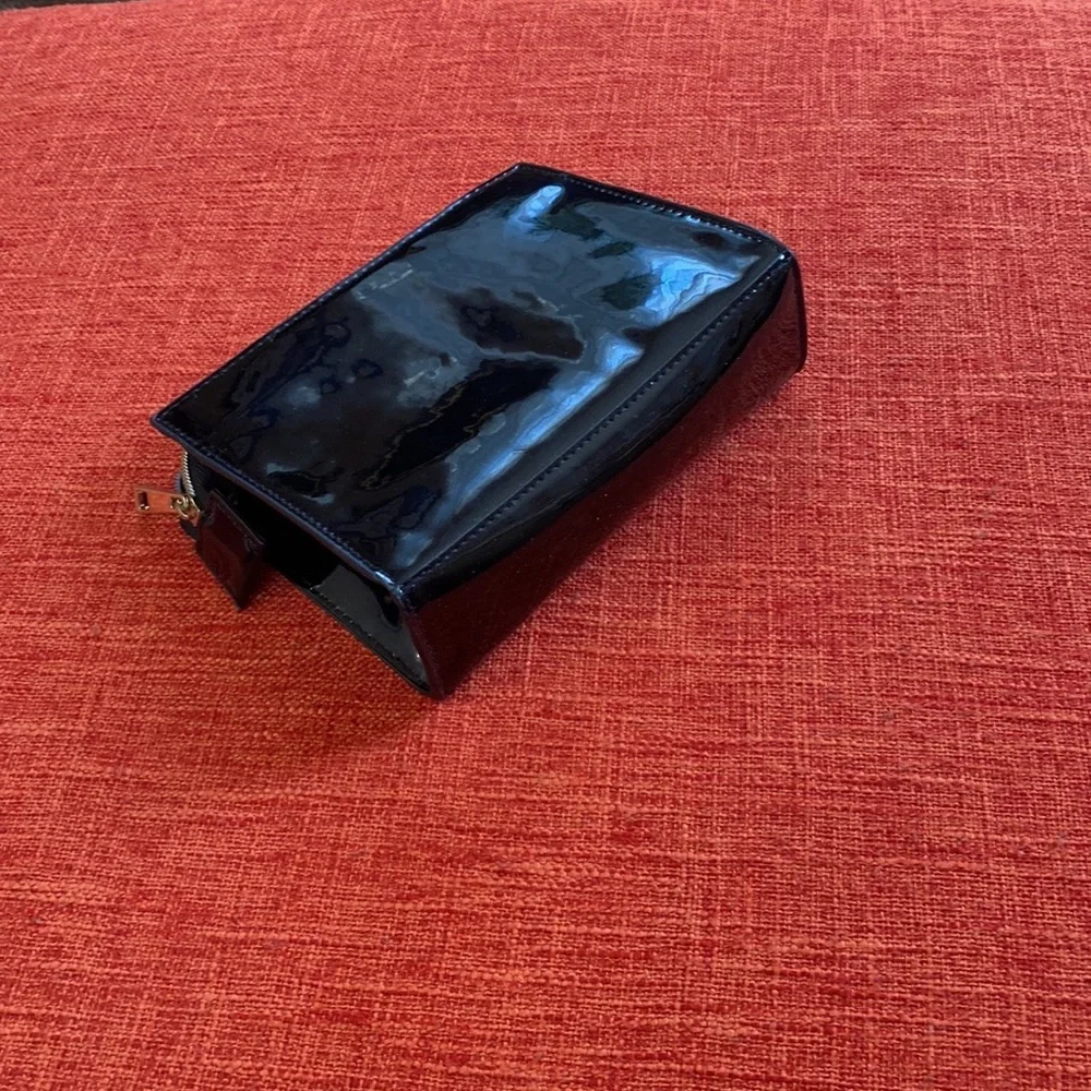 Marc Jacobs Black Patent Leather Shiny Clutch Bag Case